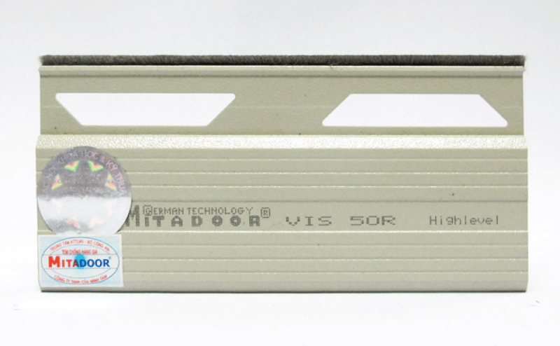 vis50r-mitadoor-2
