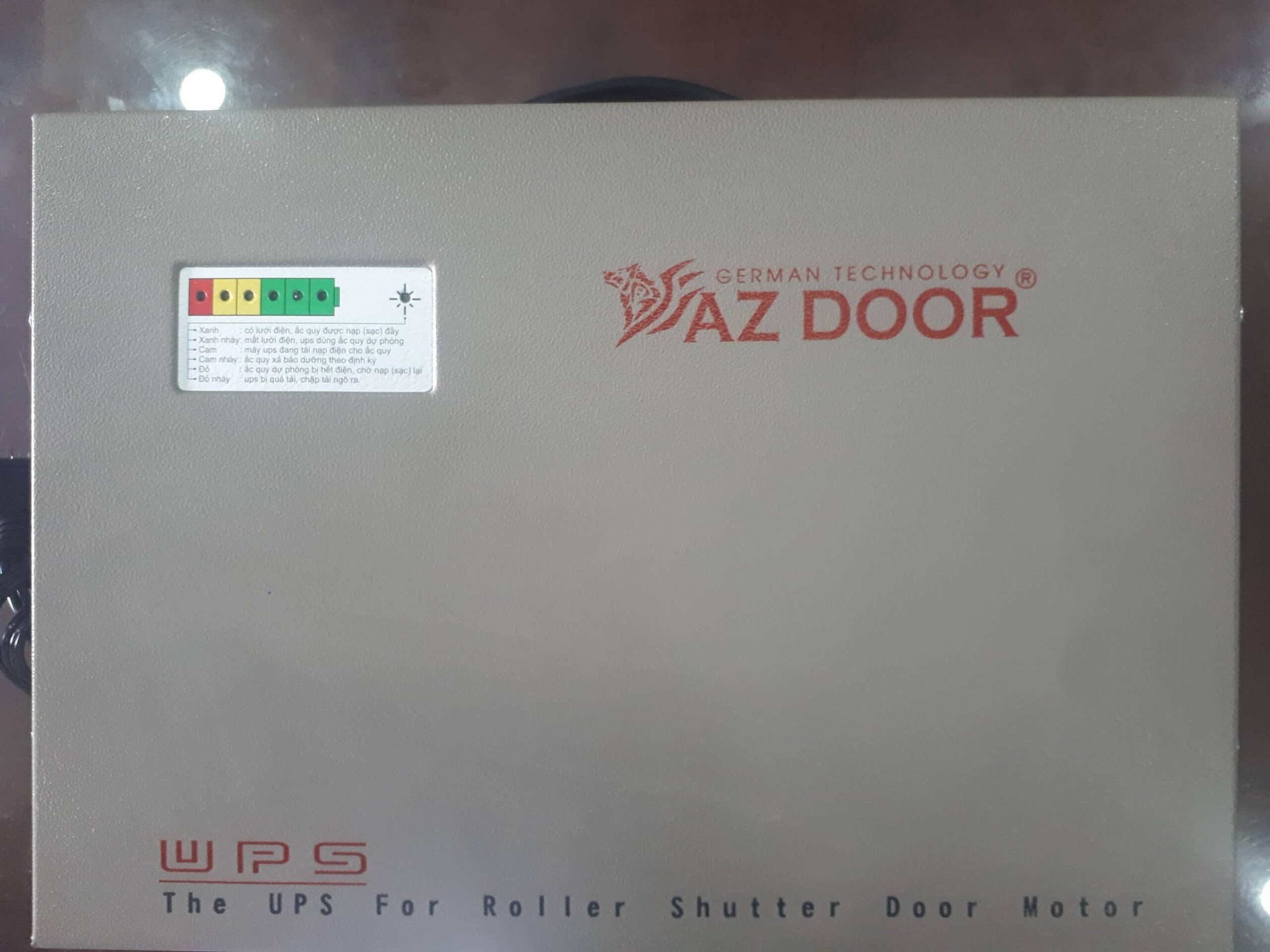 giá bình lưu điện cửa cuốn