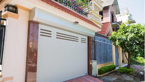 Giá tiền cửa cuốn tự động