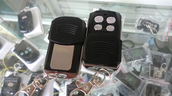 mua pin khóa cửa cuốn ở đâu