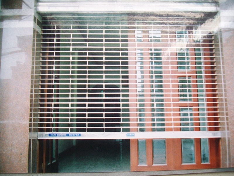 ﻿cửa cuốn khớp inox﻿